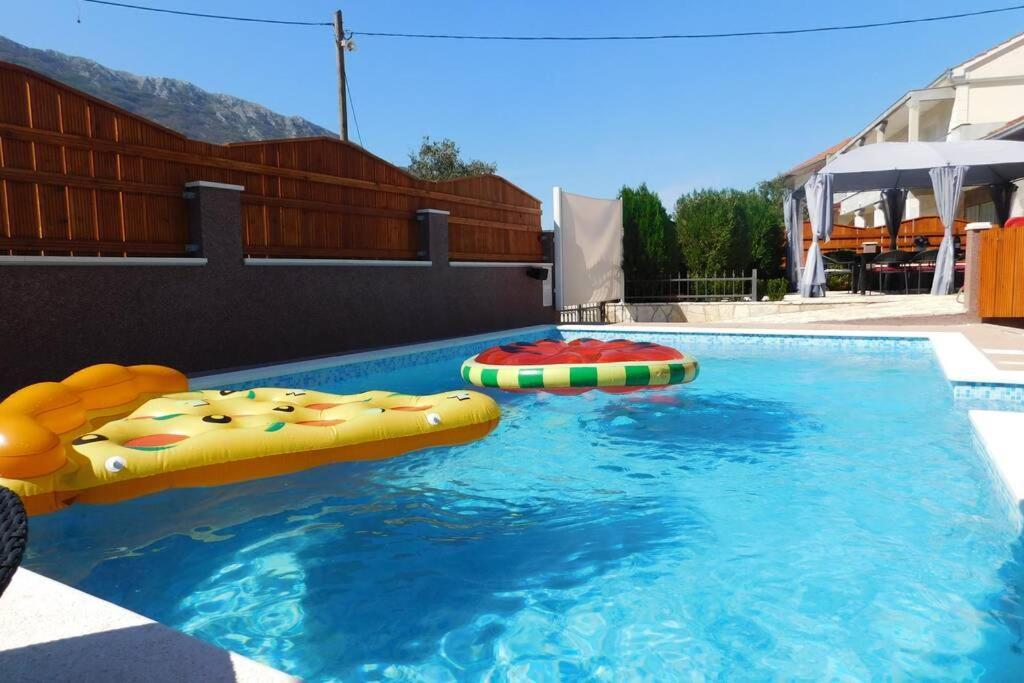 Holiday Home Jass Near Makarska Zagvozd Luaran gambar