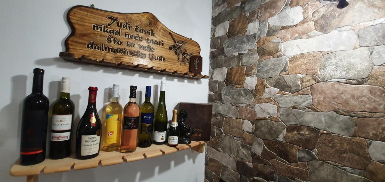 Holiday Home Jass Near Makarska Zagvozd Luaran gambar