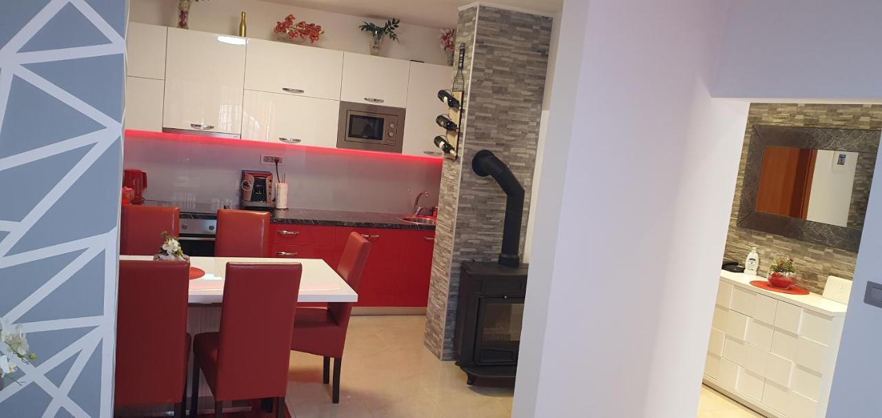 Holiday Home Jass Near Makarska Zagvozd Luaran gambar
