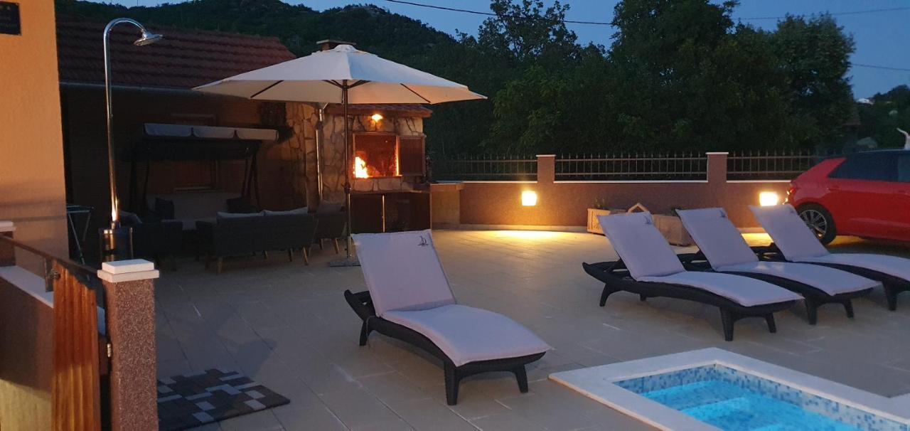 Holiday Home Jass Near Makarska Zagvozd Luaran gambar